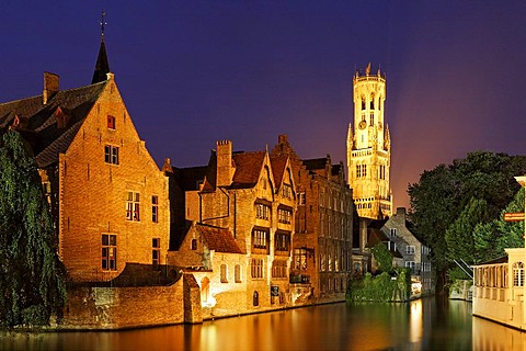 The rozenhoedkai and the Belfried, Brugge, Flanders, Belgium