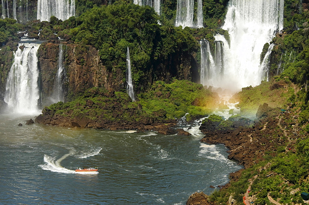 Waterfalls and tourist boat, Iguacu, view from Brasilian side, Brasil, South America