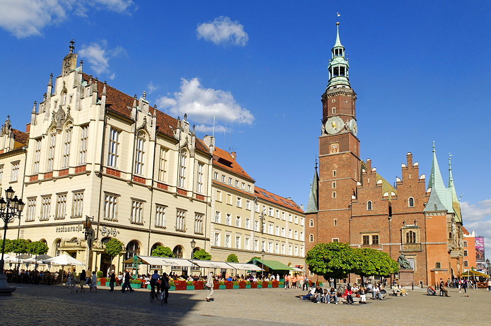 Market square, rynek of Wroclaw with town hall, Sukiennice, Cloth Hall or Drapers' Hall, Silesia, Poland, Europe