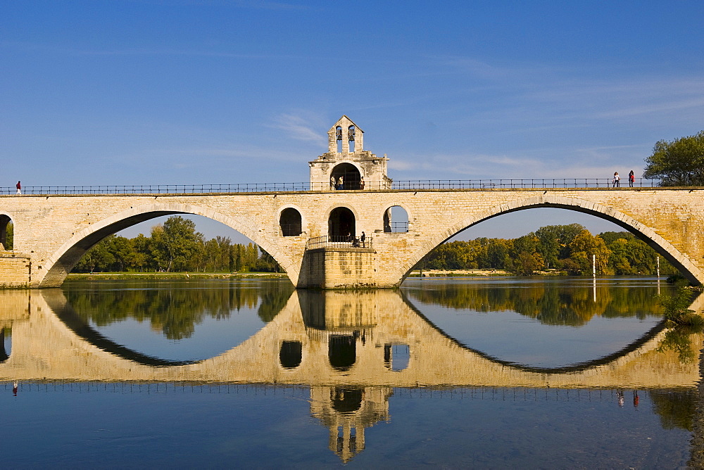 Bridge St. Benezet, Pont d Avignon, Avignon, Provence-Alpes-Cote d Azur, France