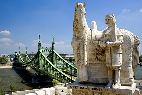 Statue of Bishop Gerhardus, Liberty Bridge, Budapest, Hungary, Southeast Europe, Europe,