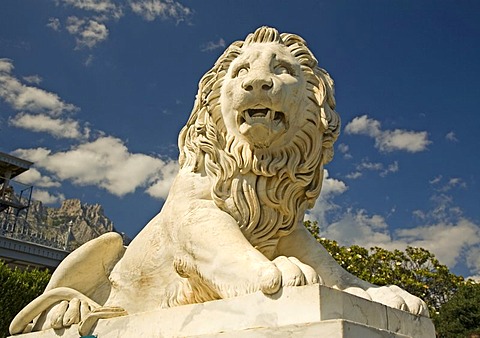 Lion in white Marble in front of Castle Voroncov, Jalta, Crimea, Ukraine, South-Easteurope, Europe,