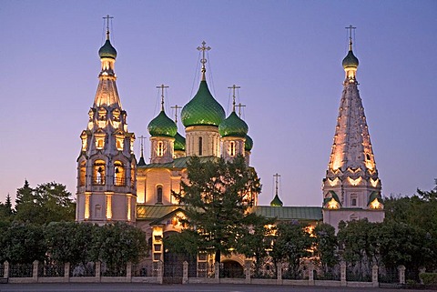 Sovetskaja Place with the Church of Elijah the Prophet, Yaroslavl, Russia