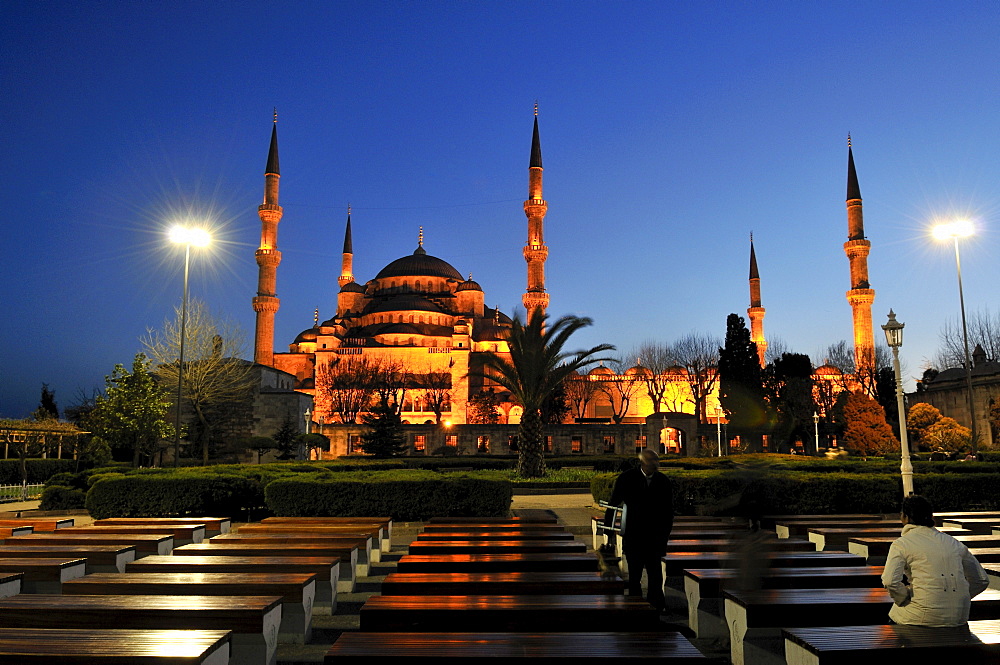 Sultan Ahmed Mosque aka Blue Mosque, Istanbul, Turkey