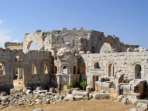 The holy Simon spent the last 30 years on a column at a value of 20 m in the monastery