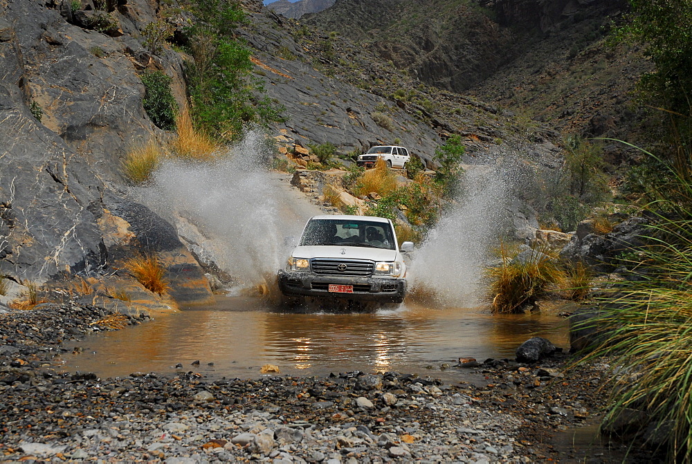 Off road adventure at Jebel Akhdar (Akdhar mountains), Oman