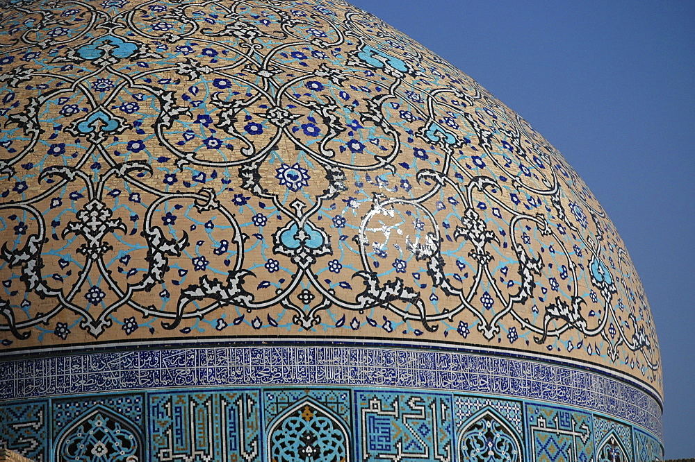 Dome of Sheikh Lotf Allah Mosque at Meidan-e Imam (Imam Square), Isfahan, Iran