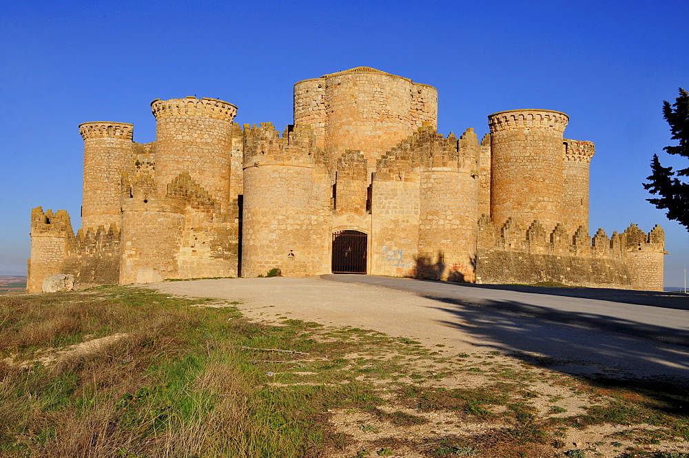 Castillo de Belmonte Castle, Belmonte, Castilla-La Mancha region, Spain