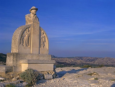 Monument Charloun Rieu (1846-1924), Les Baux de Provence, France, Southern France, Provence