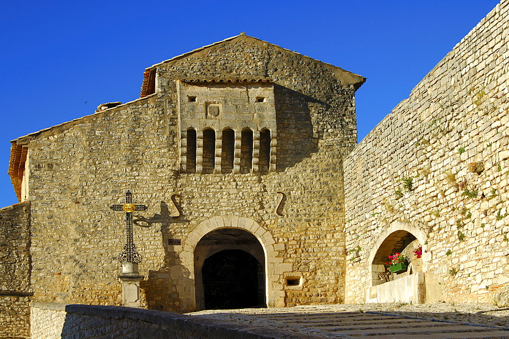 Gate, fourteenth-century city walls, Banon, Provence, France