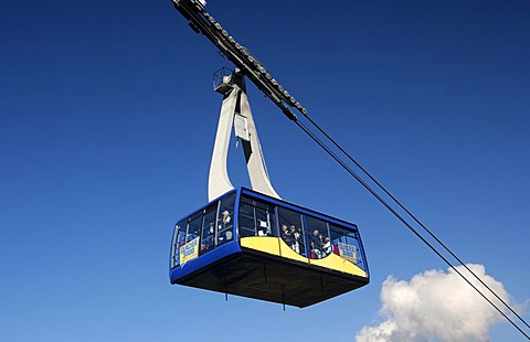 Gondola of the aerial cableway Col du Pillon - Scex Rouge on the Col du Pillon mountain pass, Gstaad, Mt Les Diablerets, Switzerland, Europe