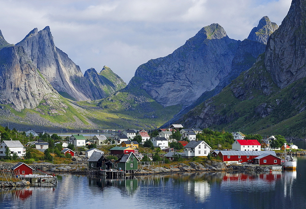 Fishing village Reine, Moskenes, Lofoten, Norway, Scandinavia