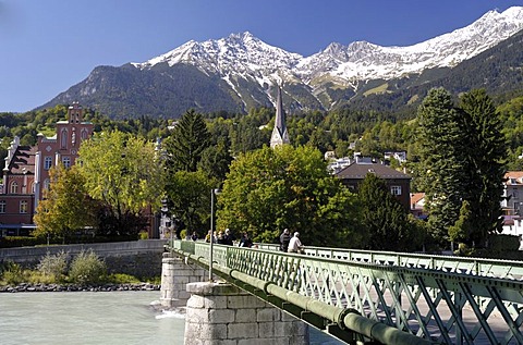 Innsteg, footbridge over the Inn River, Innsbruck, Tyrol, Austria