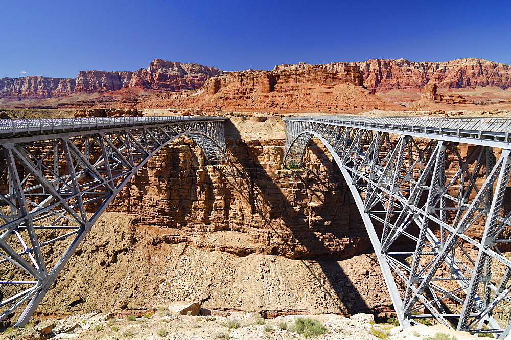 Navajo Bridge, steel bridge going over the Colorado River, Marble Canyon, Navajo Indian Reservation, Arizona, USA, North America