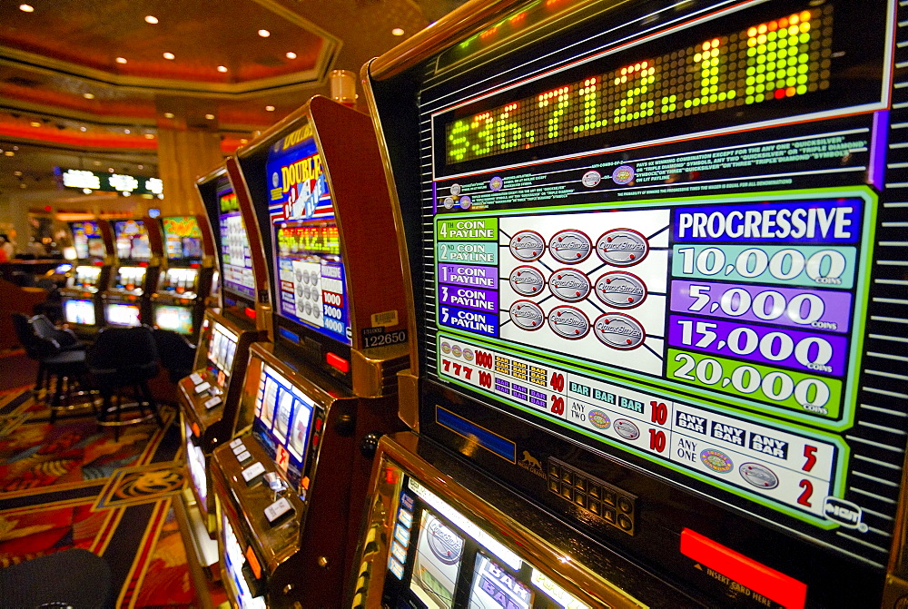 Slot machines in the casino of the MGM Grand Hotel, Strip, Las Vegas Boulevard, Las Vegas, Nevada, USA, North America