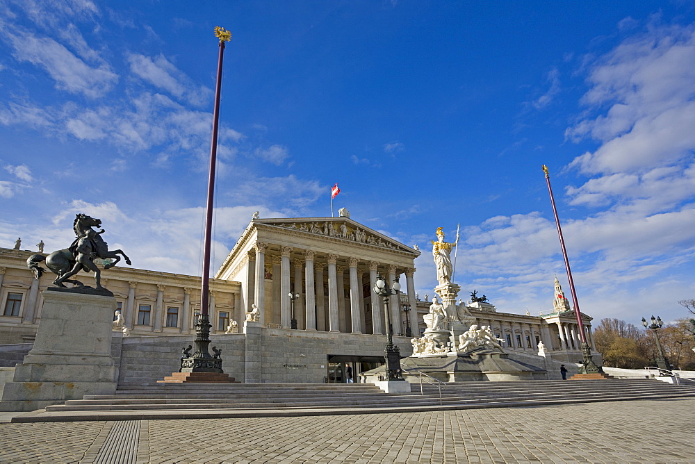 Athena statue in front of the parliament building, Vienna, Austria, Europe