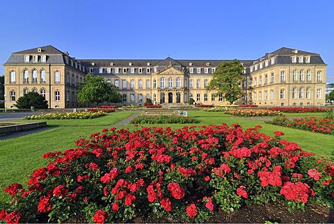 Neues Schloss Palace, Stuttgart, Baden-Wuerttemberg, Germany, Europe