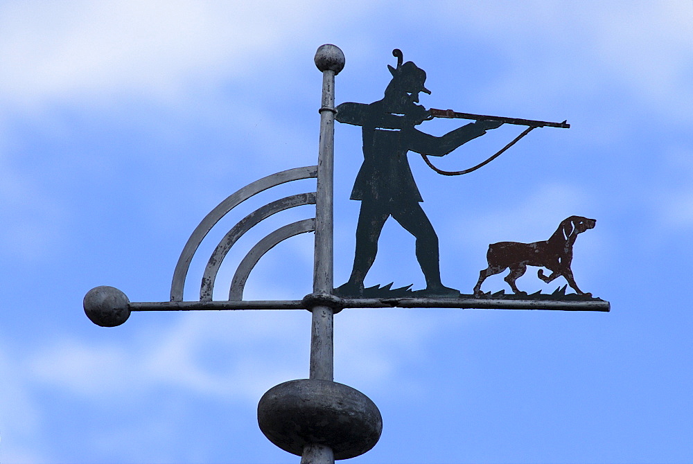 Weather vane, hunter with pointed gun, rifle and dog