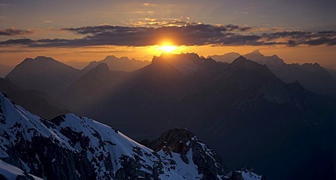 View from Karwendel to the Wettersteingebirge, sunset, Tyrol, Austria