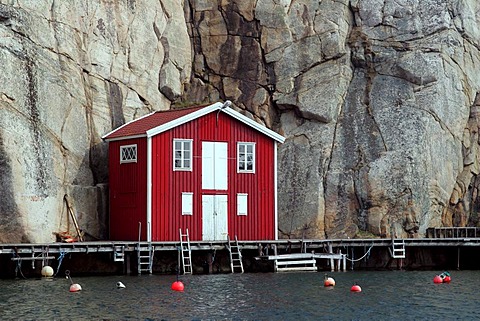 Boathouse in the harbour of Smoegen in Sweden - Smoegenbryggan, Smoegen near by Kungshamn, Bohuslaen, Vaestra Goetalands, Vaestergotland, Skagerrak, Sweden, Skandinavia, Europa