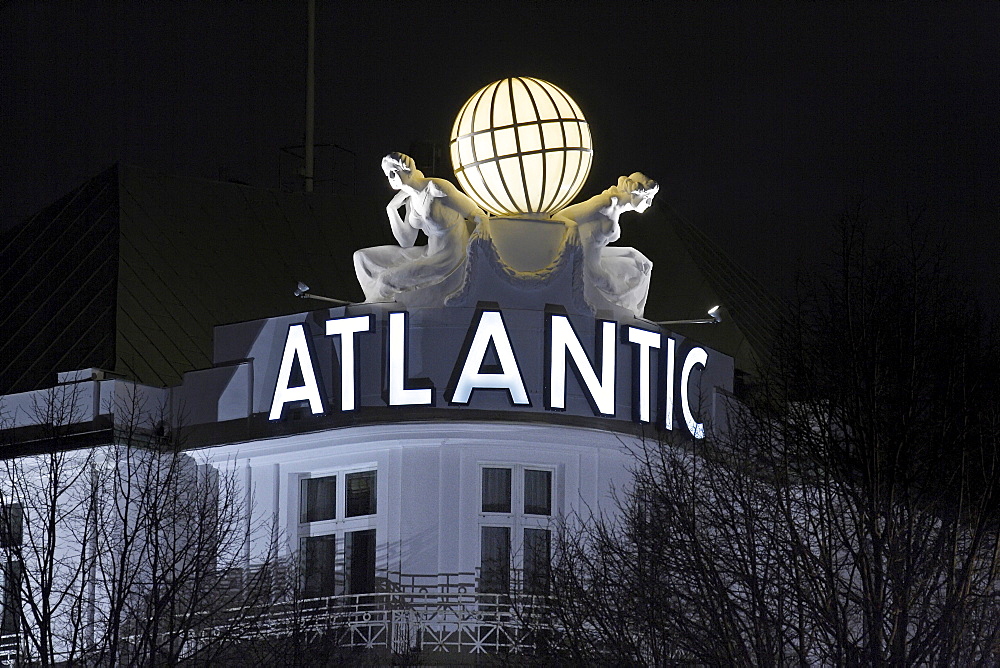 Hotel Atlantic Kempinski in Hamburg at night - city of Hamburg - Hamburg, Germany, Europe