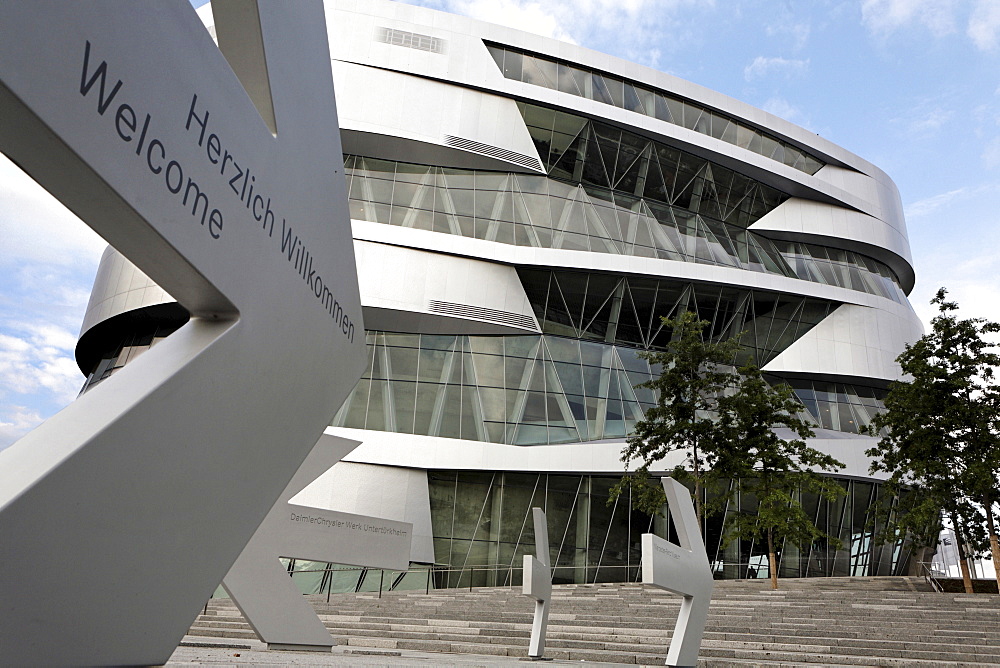 Mercedes-Benz Museum, Stuttgart-Untertuerkheim, Baden-Wuerttemberg, Germany