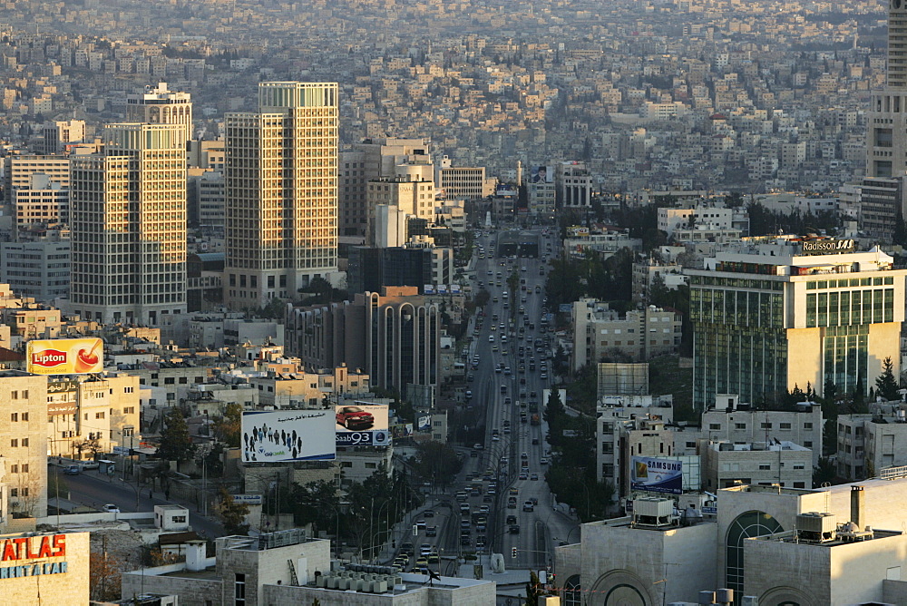 JOR, Jordan, Amman: City Center, Business district, Zahran district. Al Hussein Bin Ali Street, Jebel Amman. |