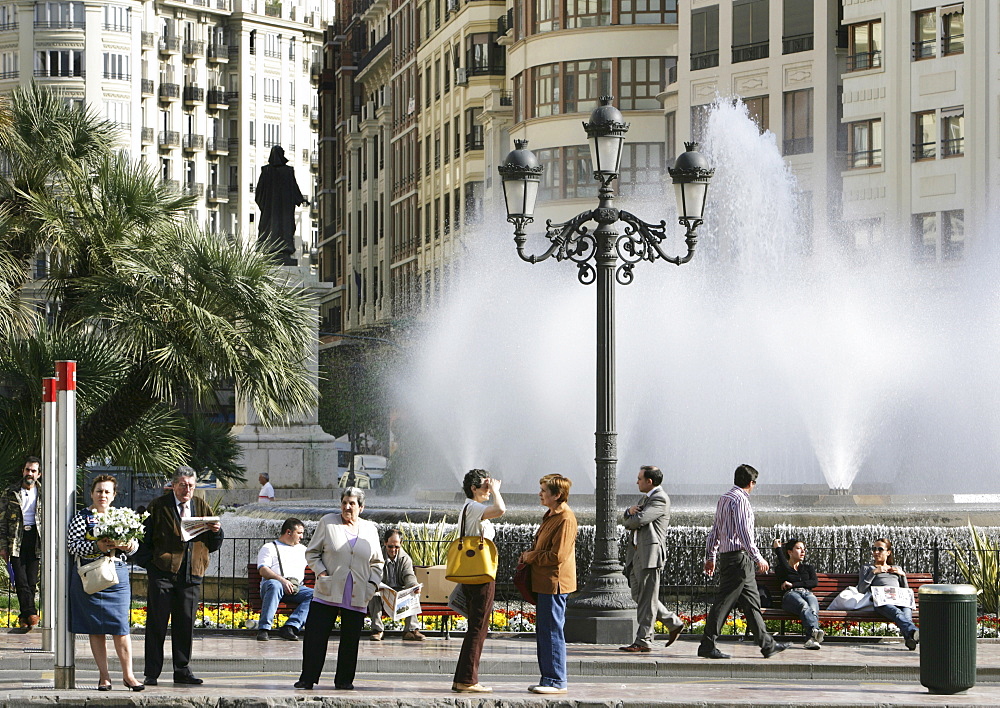 ESP, Spain, Valencia : Plaza Ayuntamiento, Avenida Marques De Sotelo, central city hall square