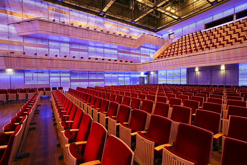 Concerthall, Muziekgebouw aan'TJI, Amsterdam, The Netherlands