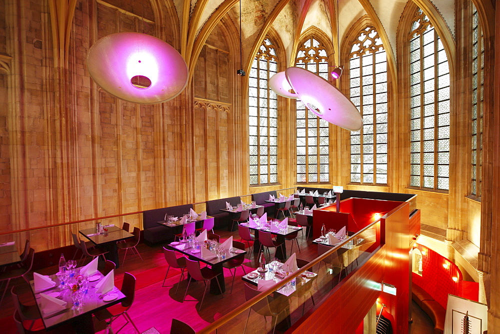 Lobby and bar, Kruisheren Hotel, nave, former Kruisheren or Kreuzherren monastery, Crosier religious order, fifteenth-century church, Maastricht, Netherlands