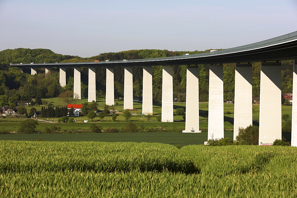 Ruhrtalbruecke, Ruhr valley bridge of the motorway A52 between Essen and Duesseldorf, crossing the Ruhr valley near Muehlheim-Mintard, 1800 meters long, highest section 65 meters, construction completed in 1966, North Rhine-Westphalia, Germany, Europe