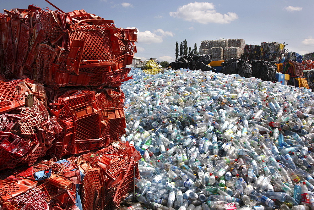 Plastic recycling, PET bottles and plastic rubbish are shredded and pressed, Essen, North Rhine-Westphalia, Germany, Europe