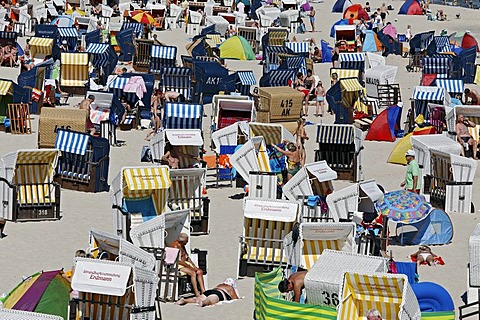 Crowded beach with beach chairs, Heringsdorf resort, Usedom Island, Mecklenburg-Western Pomerania, Germany, Europe