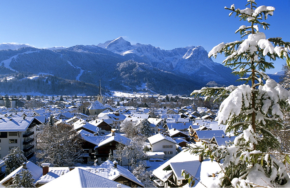 Garmisch-Partenkirchen in winter, Werdenfelser Land, Bavaria, Germany