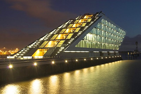 Modern office building Dockland at river Elbe at Hamburg Harbour at night, Hamburg, Germany