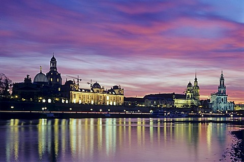 Bruhlsche Terrasse at River Elbe, Dresden, Saxony, Germany