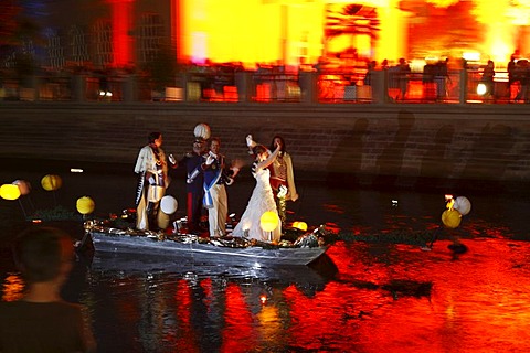 Rakoczi-Fest festival, boat carrying guests of honour on the Franconian Saale River, in the evening at the Die Saale Brennt event, Bad Kissingen, Rhoen, Lower Franconia, Bavaria, Germany, Europe