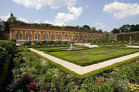 Weilburg Renaissance Castle, built 1533-1572, lower orangery with fruit espaliers, Weilburg an der Lahn, Hesse, Germany, Europe