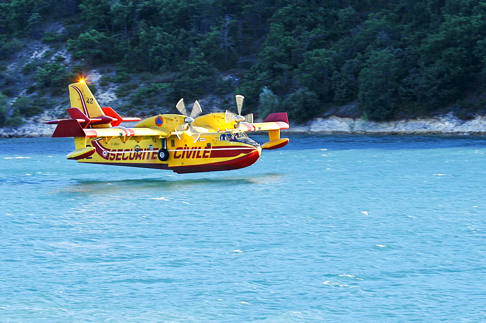 Fire-fighting plane Securite Civile Lac de St. Croix Provence France