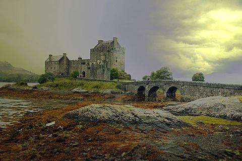 Eilean Donan Castle, Loch Duich, Highlands, Scotland, Great Britain