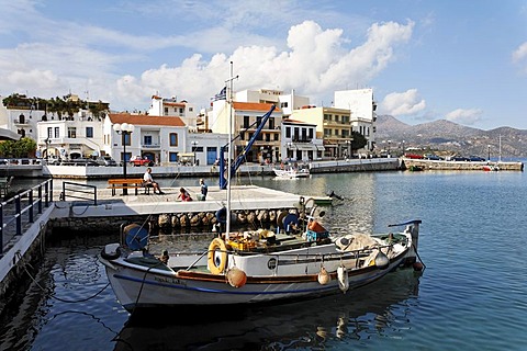 Agios Nikolaos (Aghios Nikolaos), harbour, Crete, Greece