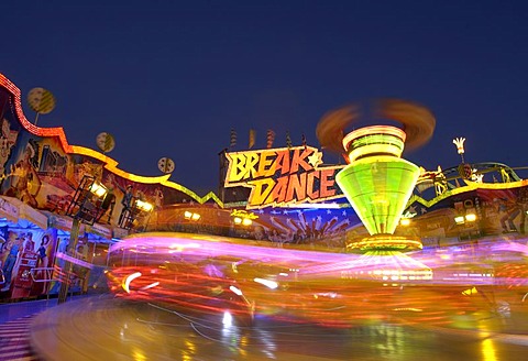 Breakdance fairground ride