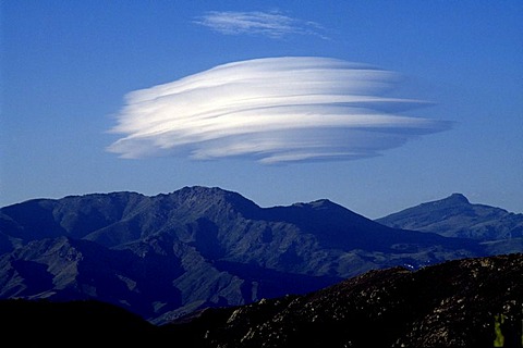 Foehn cloud, Montemaggiore, Corsica, France