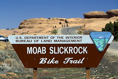 Sign bike trail, Moab, Slickrock, Utah, USA