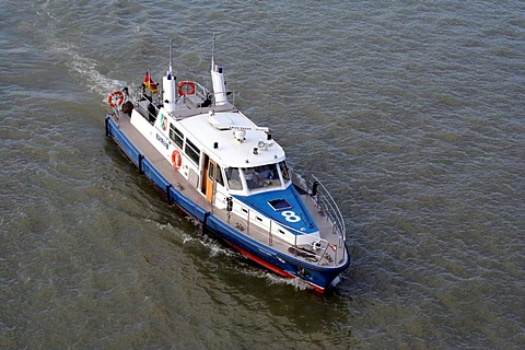 Polizeiboot, Streifenboot der Wasserschutzpolizei, Binnenhafen Duisburg