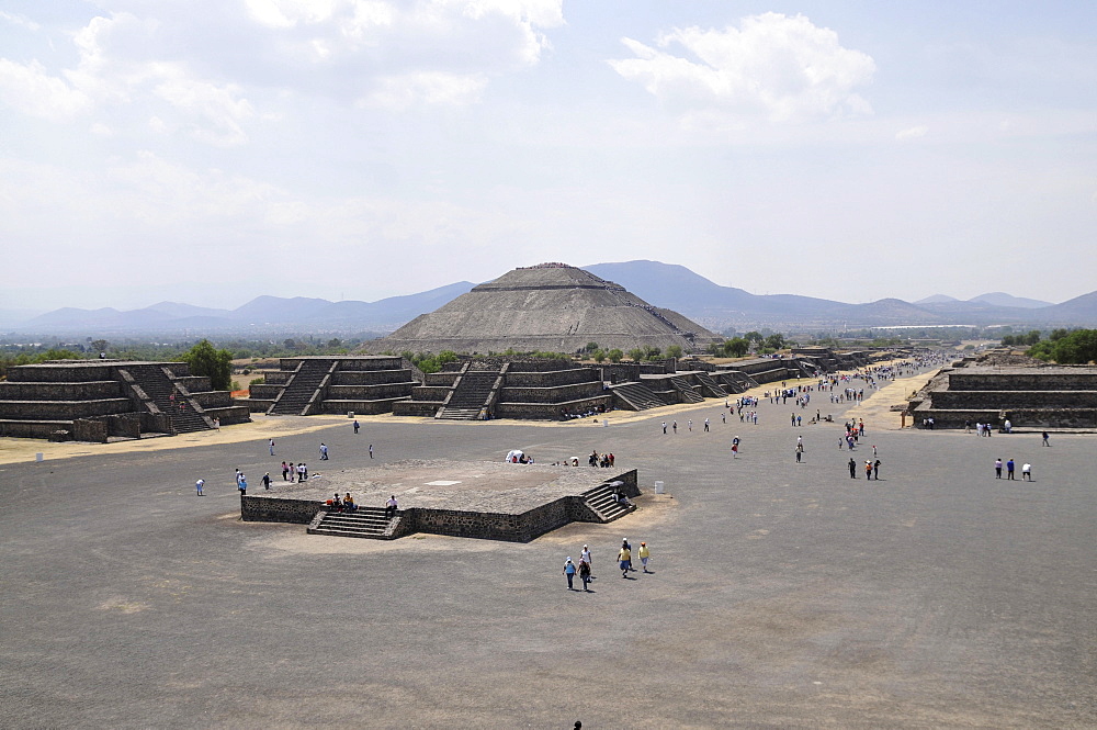 Pyramid of the Sun, Plaza de la Luna, Calzada de los Muertos, Avenue of the Dead, Teotihuacan, Mexico, North America