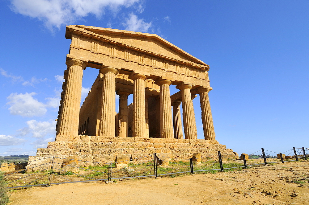 Temple of Concord, Valle dei Templi, Valley of Temples, Agrigento, Sicily, Italy, Europe