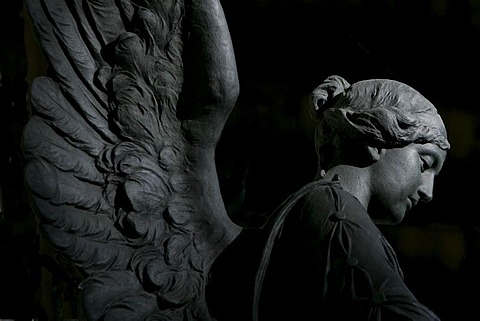 Cemetery angel, Alter Suedfriedhof, Munich, Upper Bavaria, Bavaria, Germany