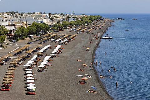 Parasols, Kamari, Santorin, Aegean Sea, Greece, Europe