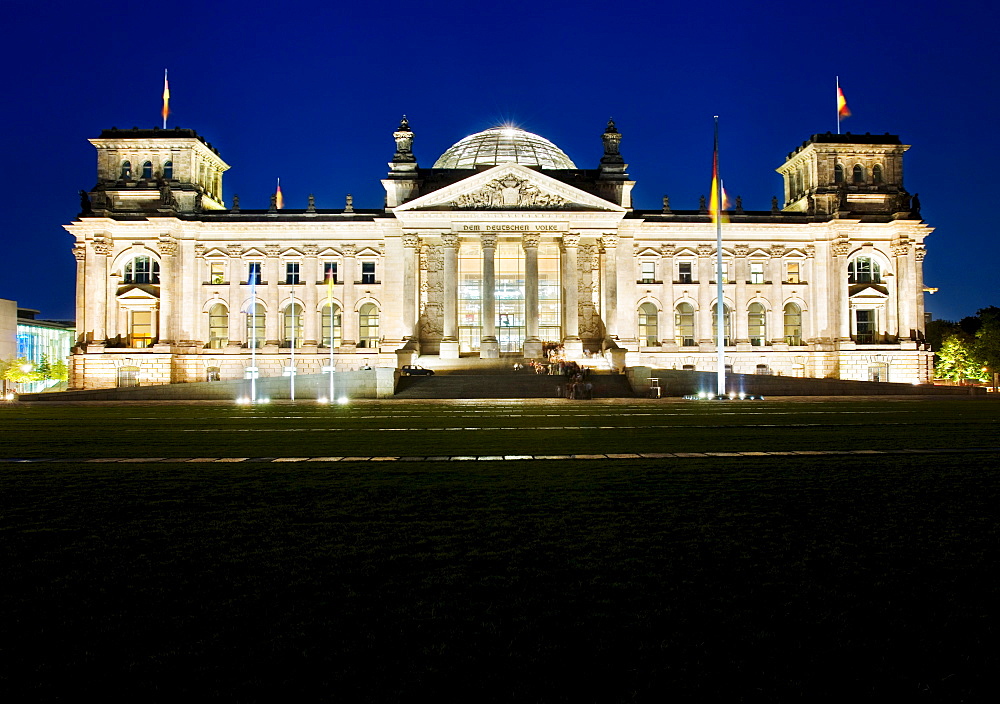 Reichstag in the evening, building of the German federaql parliament in the dawn, Berlin, Germany